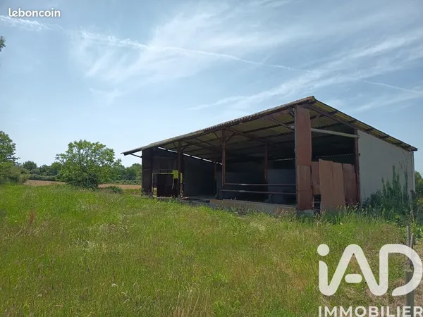 Terrain 17000 m² Essarts-en-Bocage