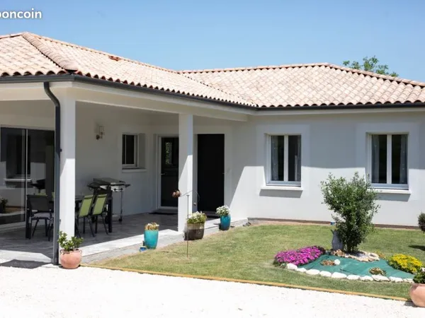 Maison à la SALVETAT ST GILLES