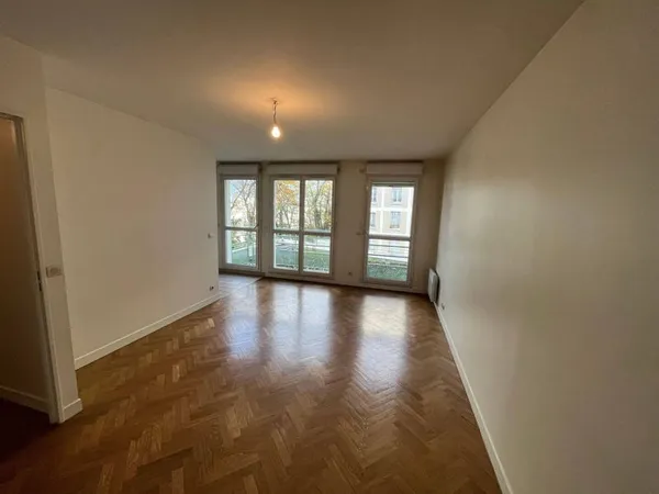 Studio 1 pièce 33 m²