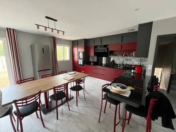 Maison 8 pièces 216 m²