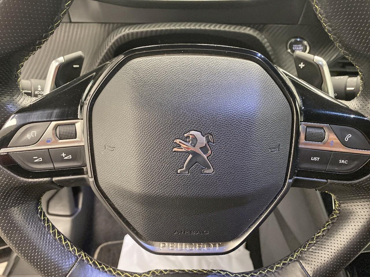 Peugeot 2008 puretech 130 s&s eat8 gt line — photo 17
