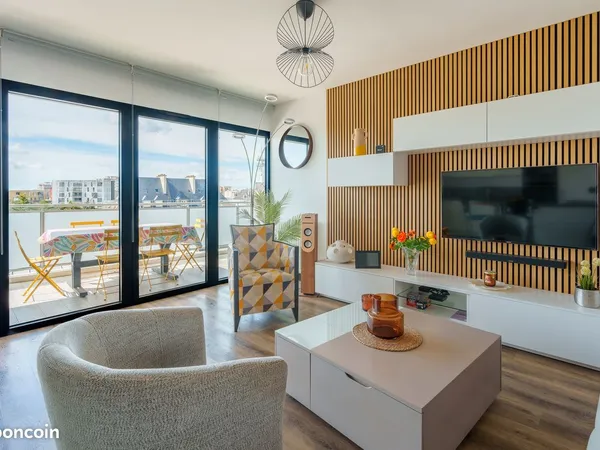 Appartement T4 récent, grande terrasse vue mer
