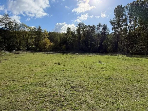 TERRAIN A BATIR 3500 m²