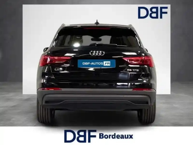 Audi Q3 35 tfsi 150 ch s tronic 7 design — photo 4