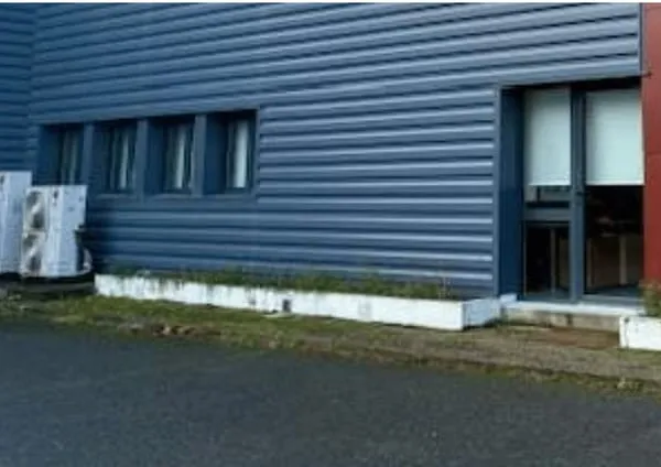 Local d'activité 160 m²
