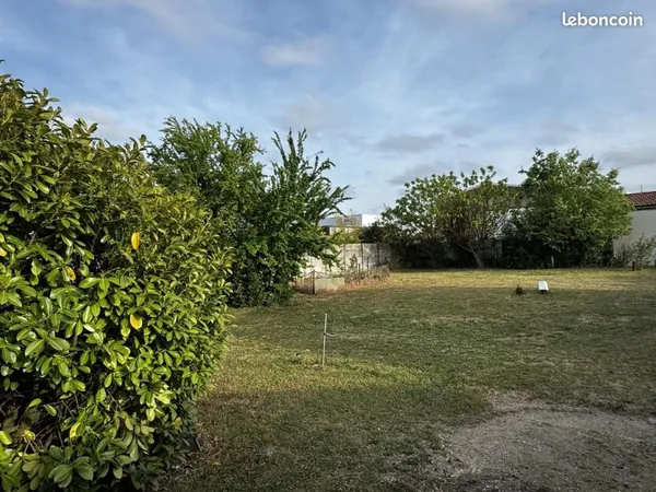 Terrain 900 m² Saint Medard En Jalles