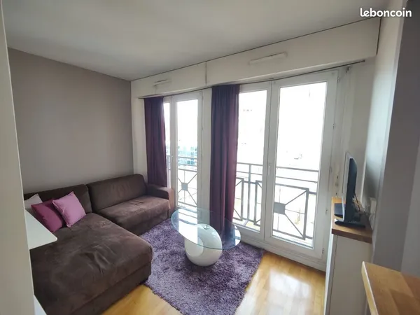 Studio 1 pièce 25 m²