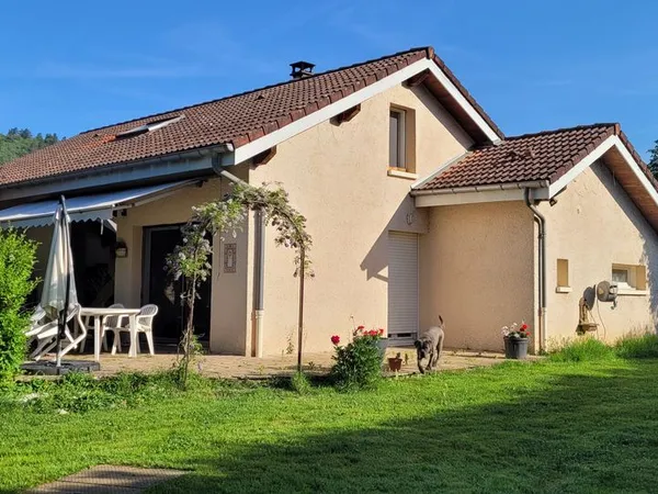 Maison 5 pièces avec dépendance