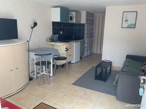 Studio meublé 22 m2 tout confort dans villa de standing