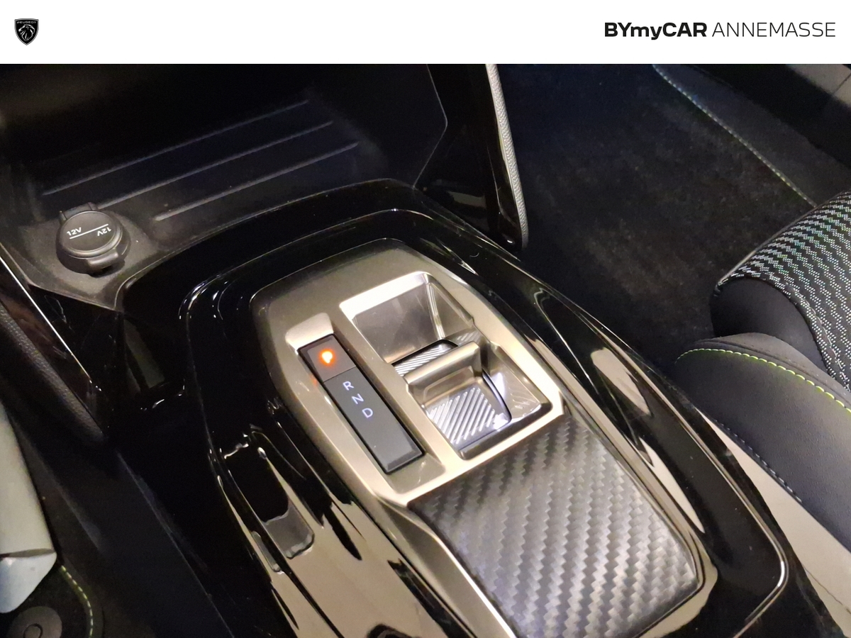 Peugeot 2008 Hybrid 145 e-DCS6 — photo 19