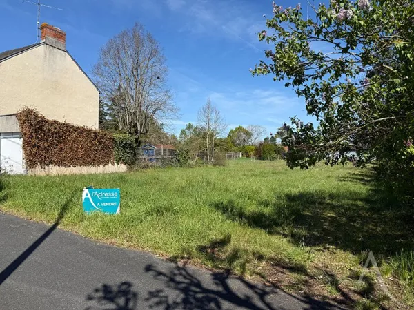 Terrain Chateauroux 1295 m2