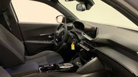Peugeot 2008 1.2 Hybrid 145ch Allure e-DCS6 — photo 15