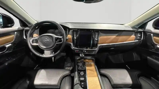 Volvo S90 d4 190 ch  geartronic 8 — photo 14