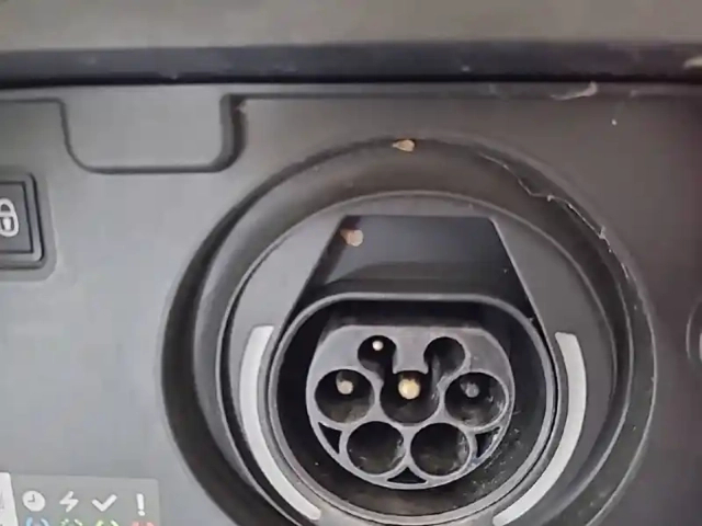 Citroën C5 Aircross hybride rechargeable 225 s&amp;s e-eat8 — photo 70