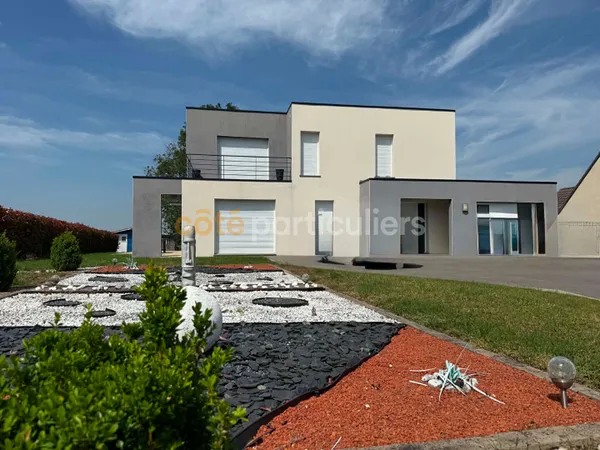SEMI-PLAIN-PIED-155m² sur 1120m²