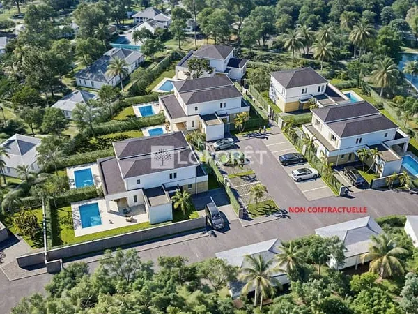 Terrain 3694 m²