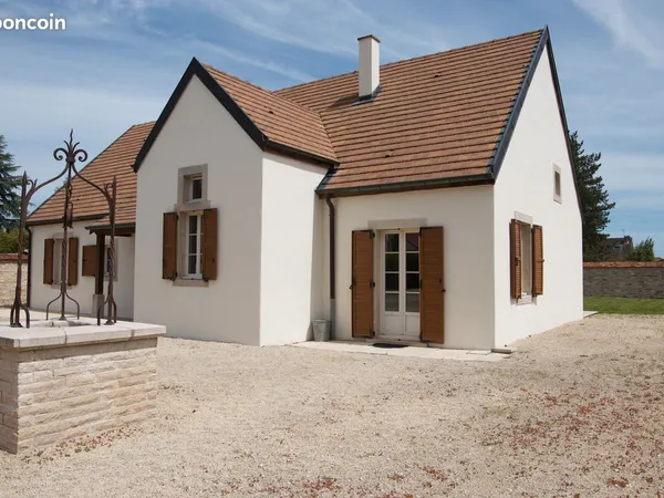 Maison ornée de Pierre