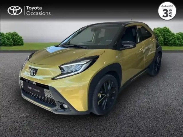 Toyota Aygo X 1.0 vvt-i 72ch air collection radars de stationnement — photo 1