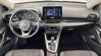Toyota Yaris 116h Dynamic 5p MY22 — photo 11