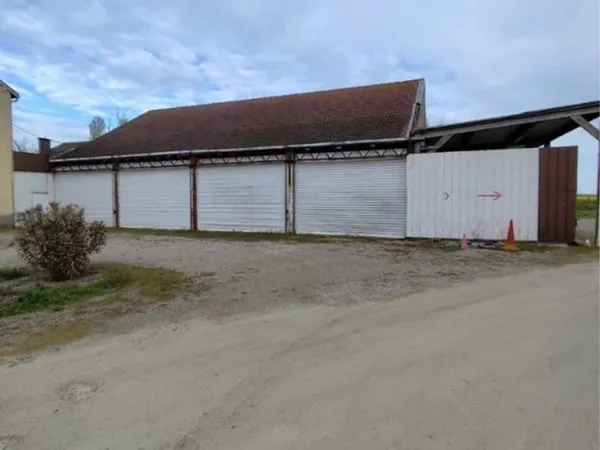 Terrain de stockage à louer
