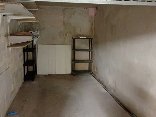 Garage fermé en sous sol