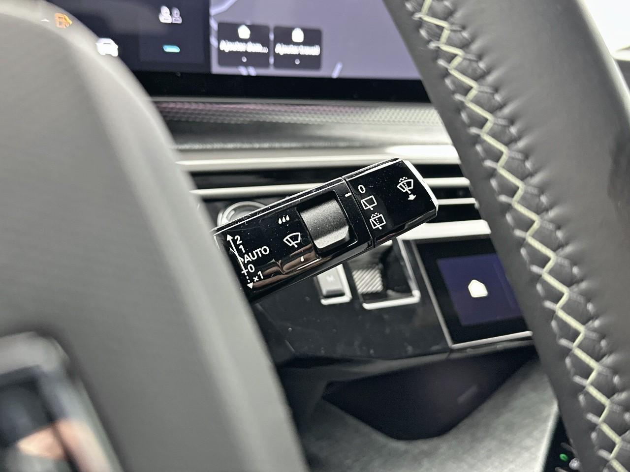 Peugeot 5008 hybrid 145 ch e-dcs6 gt — photo 21