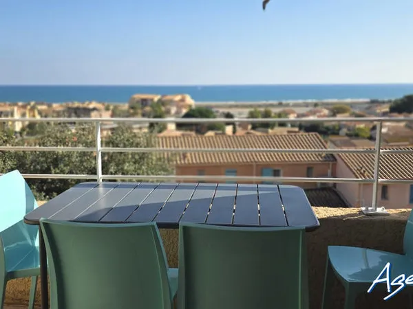 Sublime vue mer pour cet appartement T3 duplex