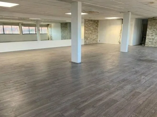 Bureaux 150 m²