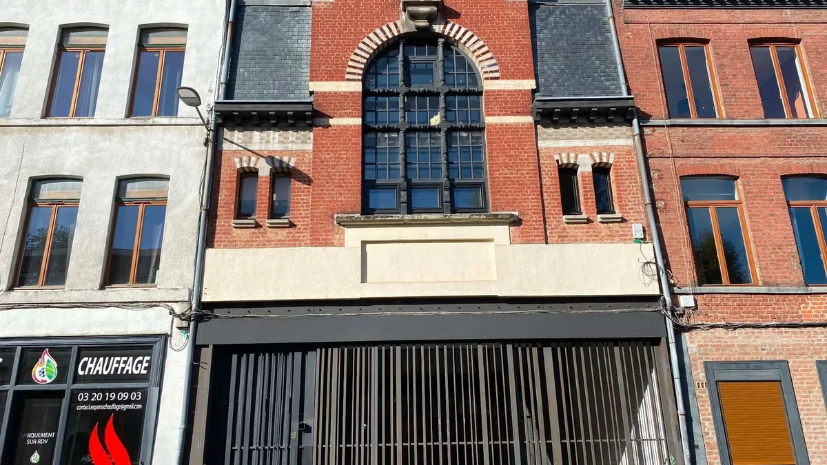 Photo 1