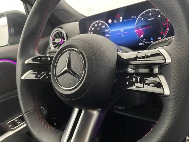 Mercedes Glb 200 d 8g-dct — photo 56