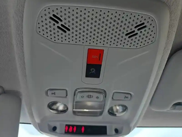 Peugeot 208 hybrid 100 e-dcs6 — photo 18