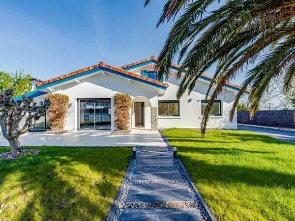 Maison 6 pièces 182 m²
