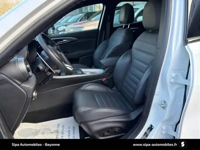 Alfa Romeo Tonale 1.5 hybrid 160 ch vgt tct7 — photo 125