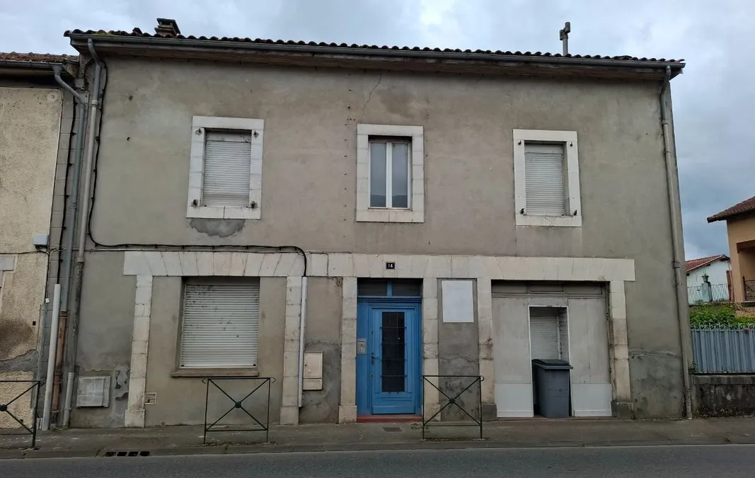 Photo 1