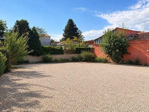 Terrain 457 m²