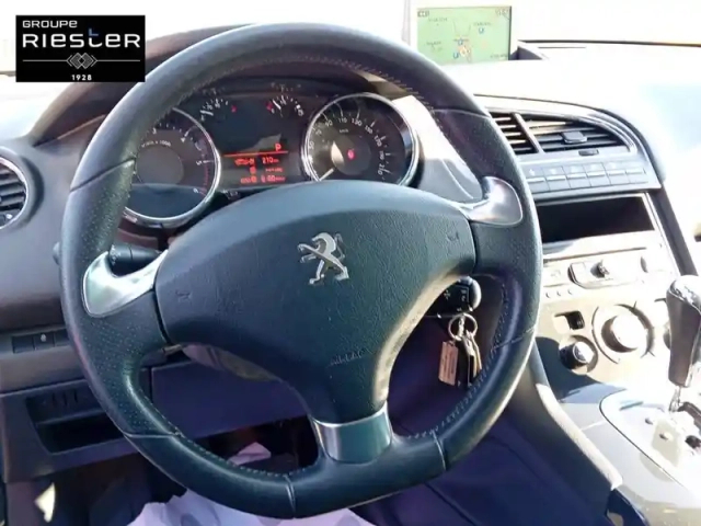 Peugeot 5008 1.6 bluehdi 120ch s&amp;s eat6 7 places — photo 9