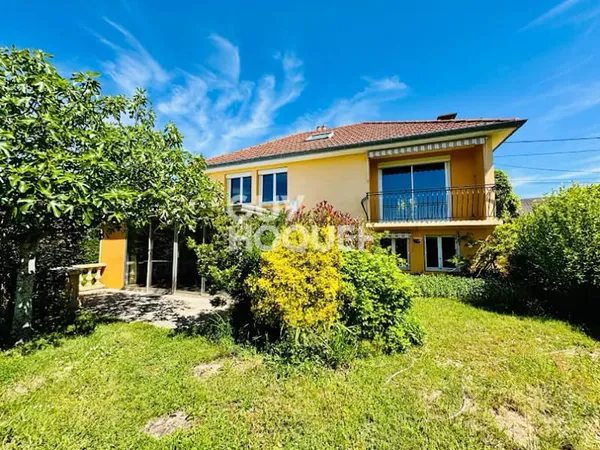 Maison 8 pièces 147 m²