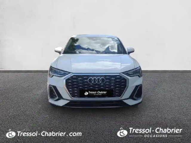 Audi Q3 sportback 35 tfsi 150 ch s tronic 7 s line — photo 3