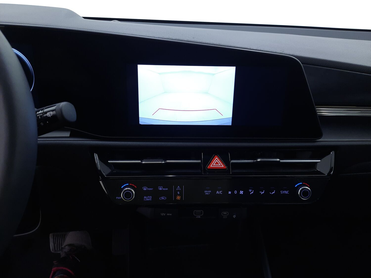 Kia Niro — photo 10