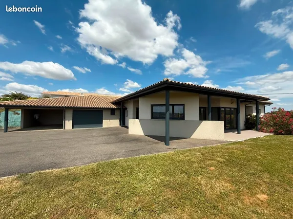 Maison contemporaine T5 de 137 m² - 4 chambres - Vue dégagée et Cathédrale - Garage