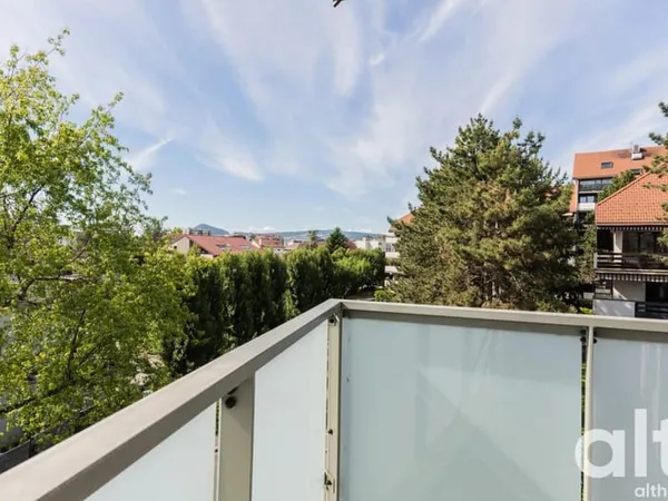 Appartement à Annecy — 2 pièces et terrasse d'angle