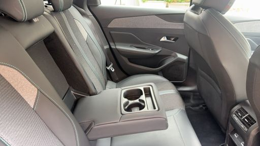 Peugeot 308 SW 1.5 BlueHDi 130 EAT8 - Allure Pack – 2023 – 120877 km – Diesel – Boîte Automatique — photo 10