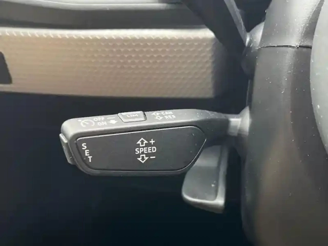 Audi A1 sportback 35 tfsi 150 ch s tronic 7 — photo 28