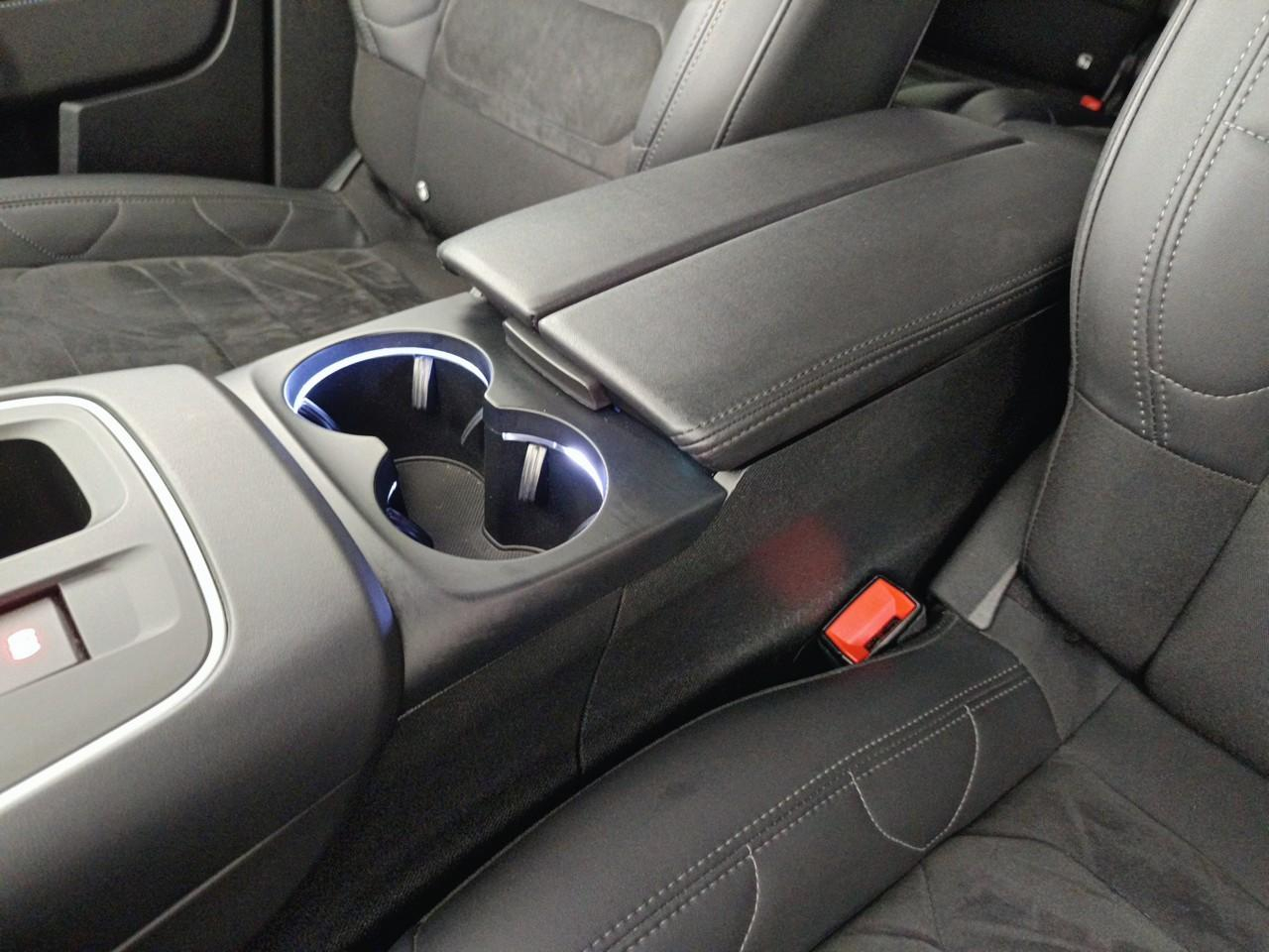 Citroën C5 Aircross hybride rechargeable 225 e-eat8 shine — photo 32