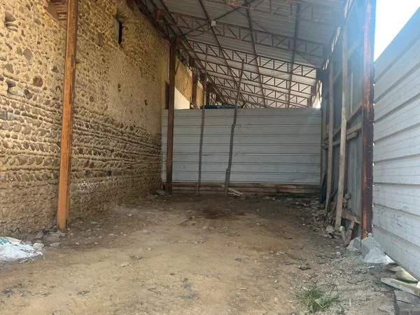 Local d’activité et entrepôt Vente Ponson-Debat-Pouts   200€