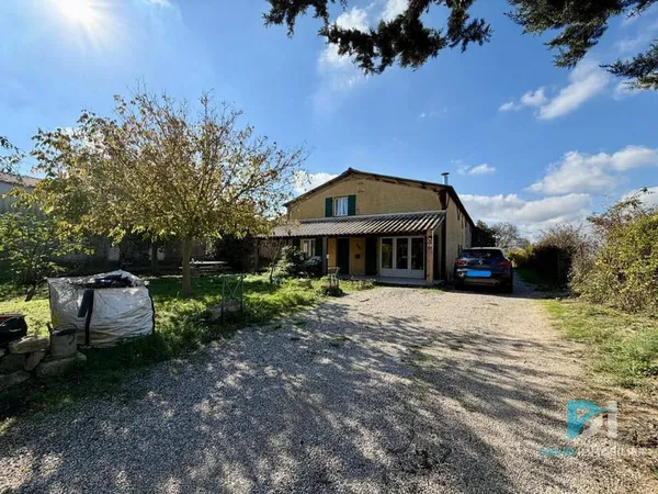 Maison 9 pièces 244 m²
