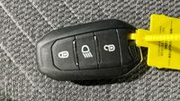 Peugeot 2008 1.2 PureTech 130ch S&S Allure EAT8 — photo 16