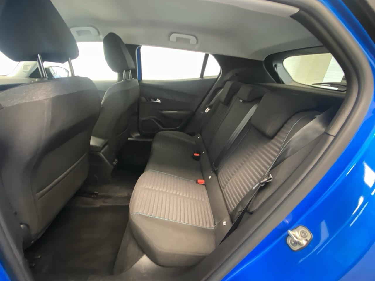 Peugeot 2008 puretech 130 s&s eat8 style — photo 10