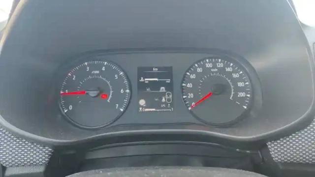 Dacia Sandero eco-g 100 gsr2 — photo 19