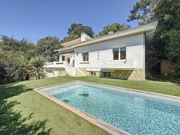 Maison 5 pièces 151 m²